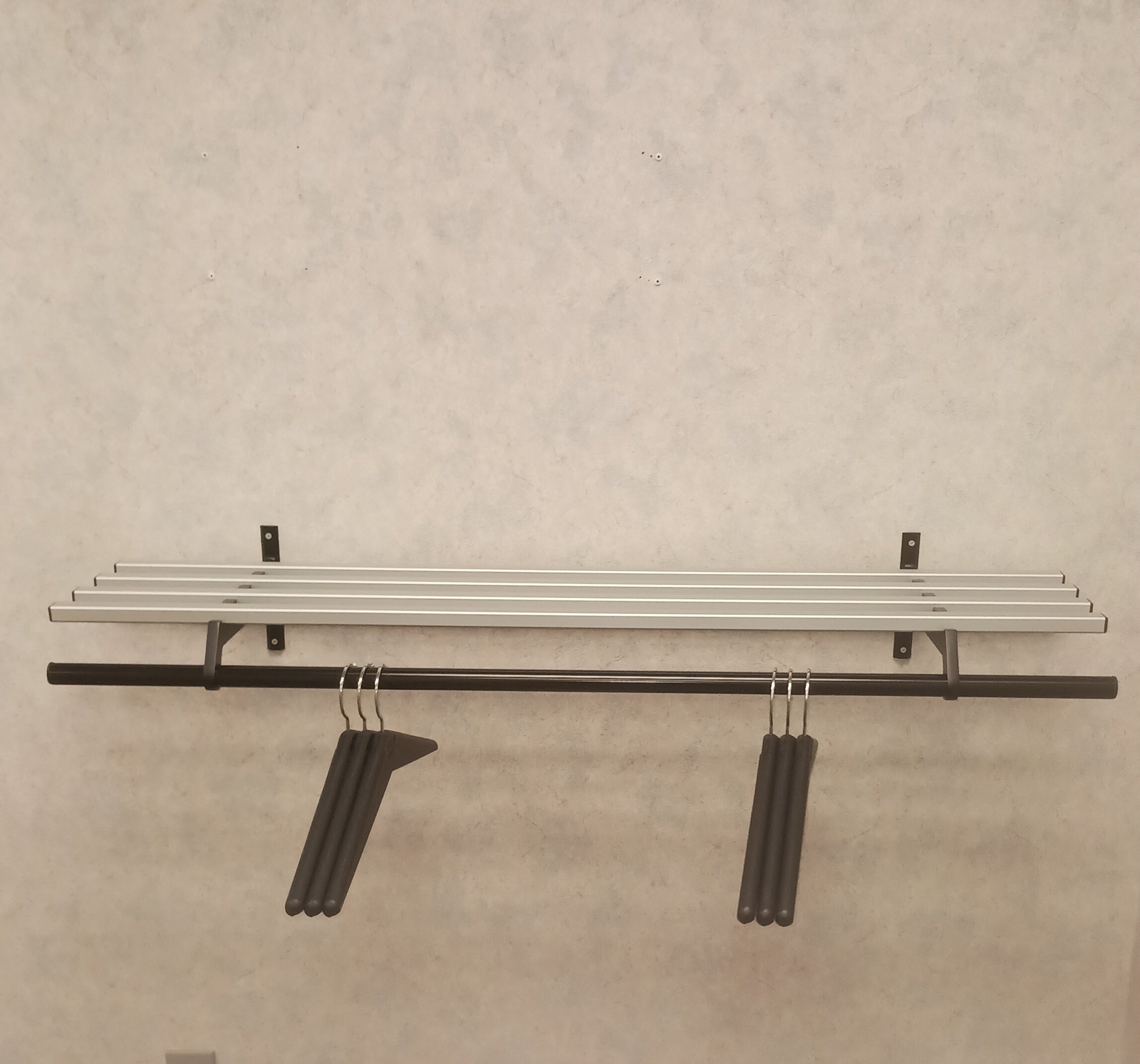 Forever Hanger Rod Shelf